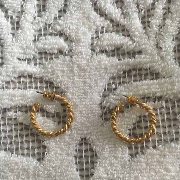 Text Gold  hoop Earrings - Picture 3 of 8